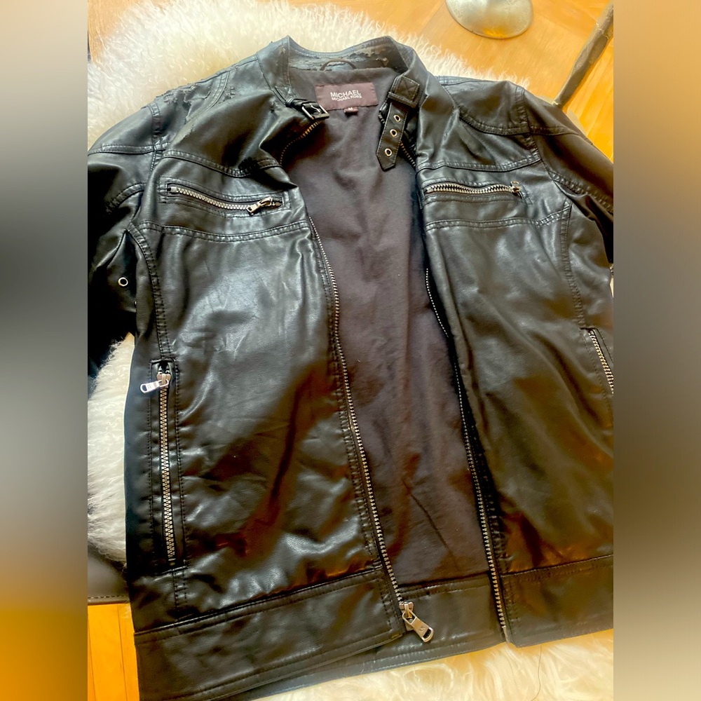 Needs refurbishment 5/10 Michael Kors Men's Black faux Leather Jacket SZ M!!!